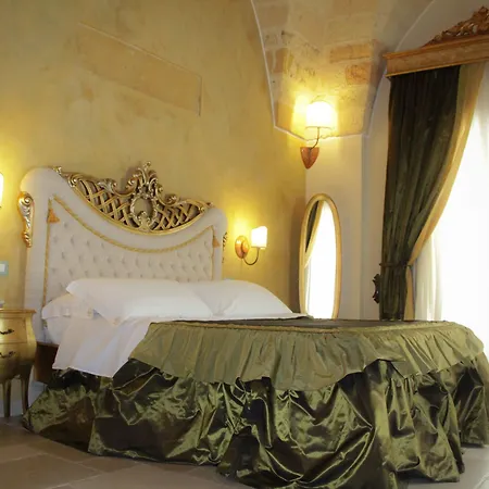 Hotel Kelina Charme Hotel By Cantine Due Palme 4*