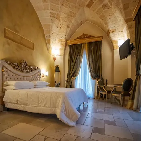 Kelina Charme Hotel By Cantine Due Palme 4*