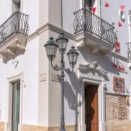 Hotel Kelina Charme Hotel By Cantine Due Palme 4*