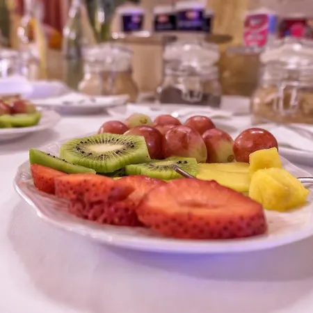 Kelina Charme Hotel By Cantine Due Palme Hotel