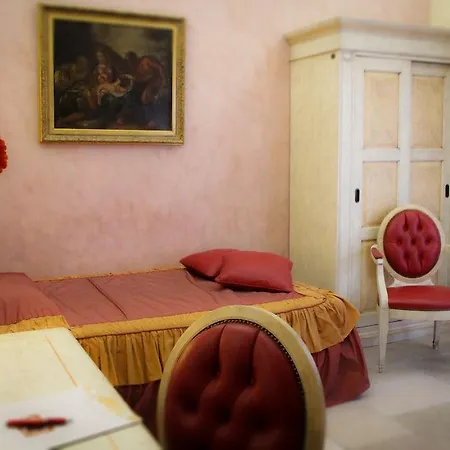 Kelina Charme Hotel By Cantine Due Palme Hotel 4*